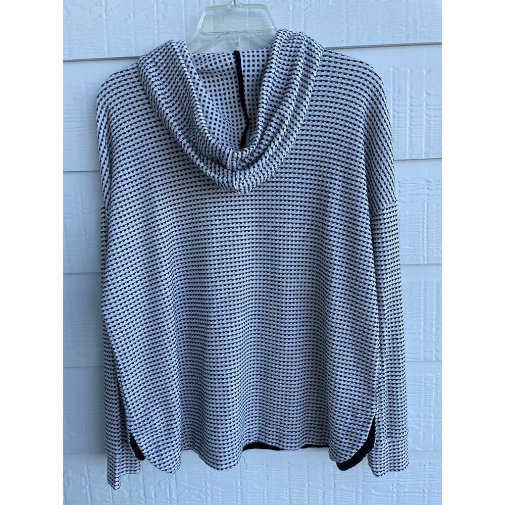 Black and White MELLODAY hoodie Medium - Picture 2 of 6